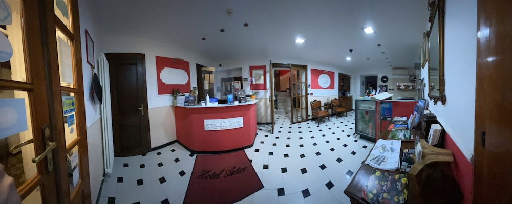 Actor Hotel 2