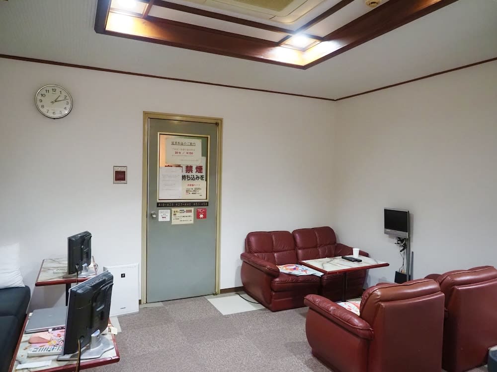 Capsule Hotel Block Room 5