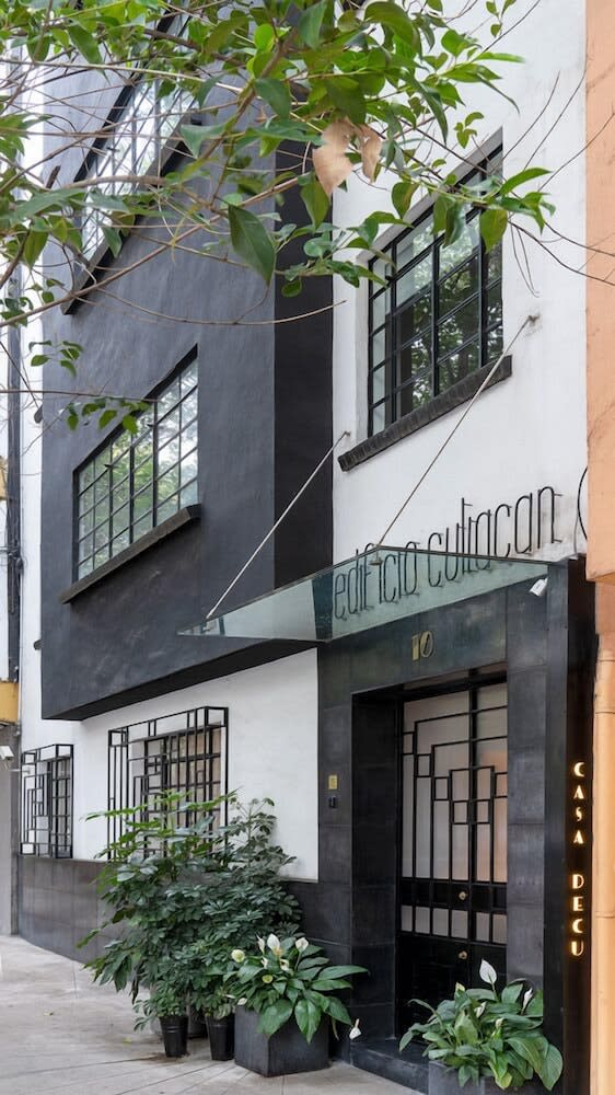 Casa Decu 1