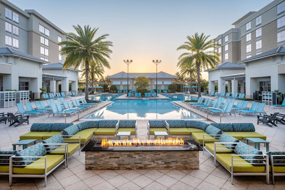 SpringHill Suites by Marriott Orlando at FLAMINGO CROSSINGS Town Center-Western Entrance 1