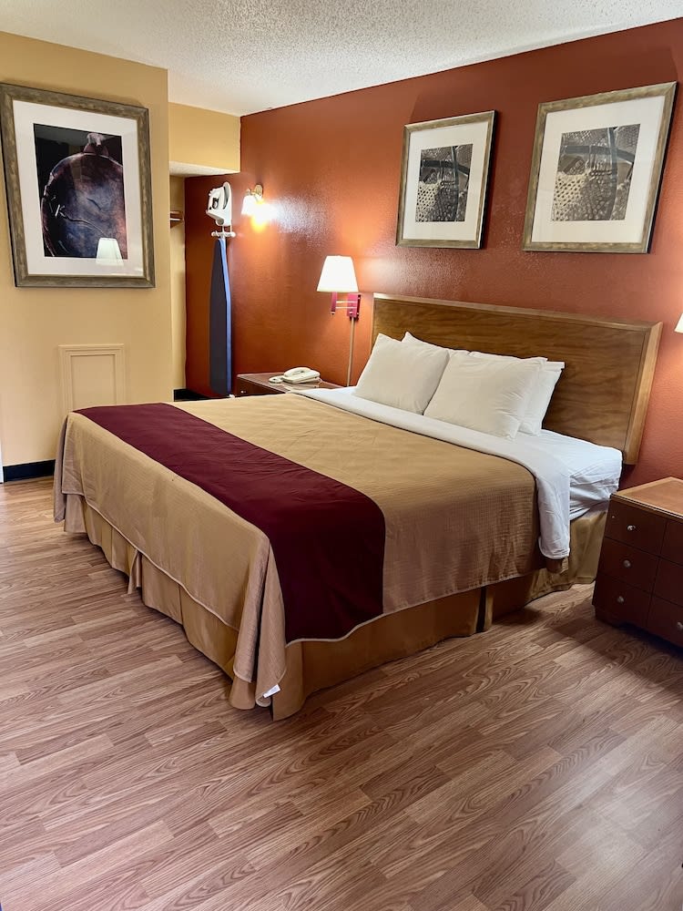Executive Inn Schenectady Downtown 1