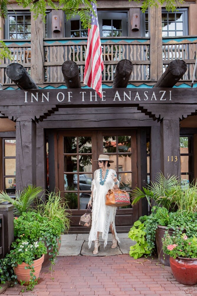 Rosewood Inn of the Anasazi 1
