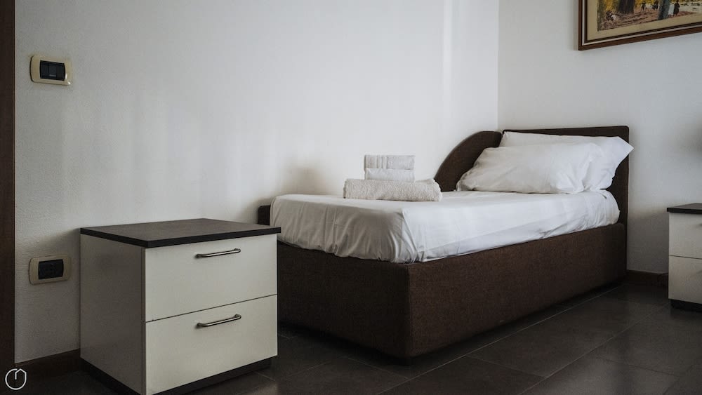 Viale Hambury 51 2