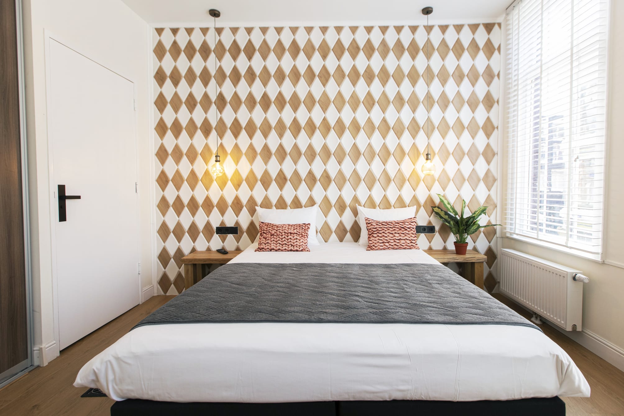 Quentin Golden Bear Hotel 2