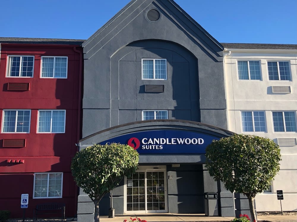 Candlewood Suites Fort Wayne by IHG 1