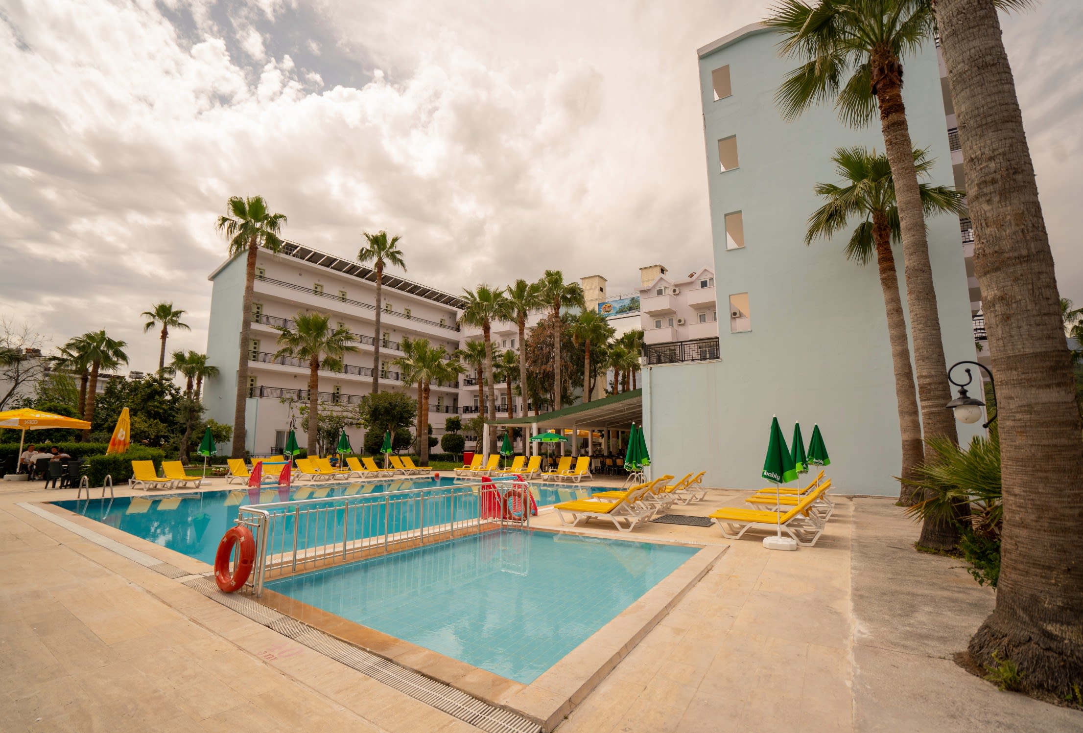 Malibu Resort Hotel 3