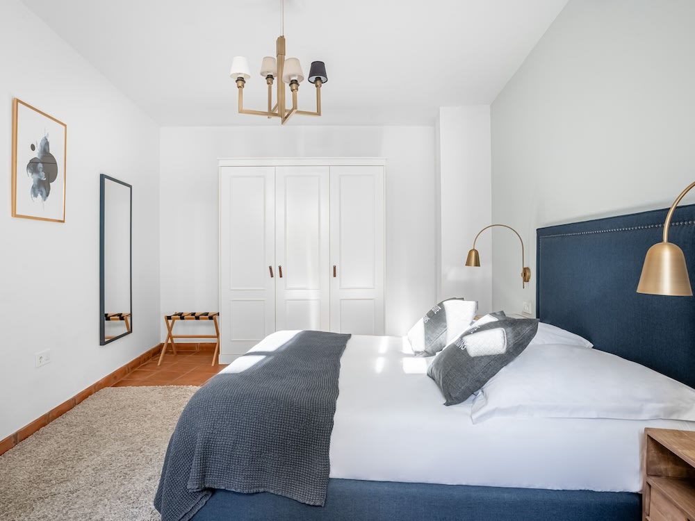 Limehome Granada Calle Sta. Ana 3