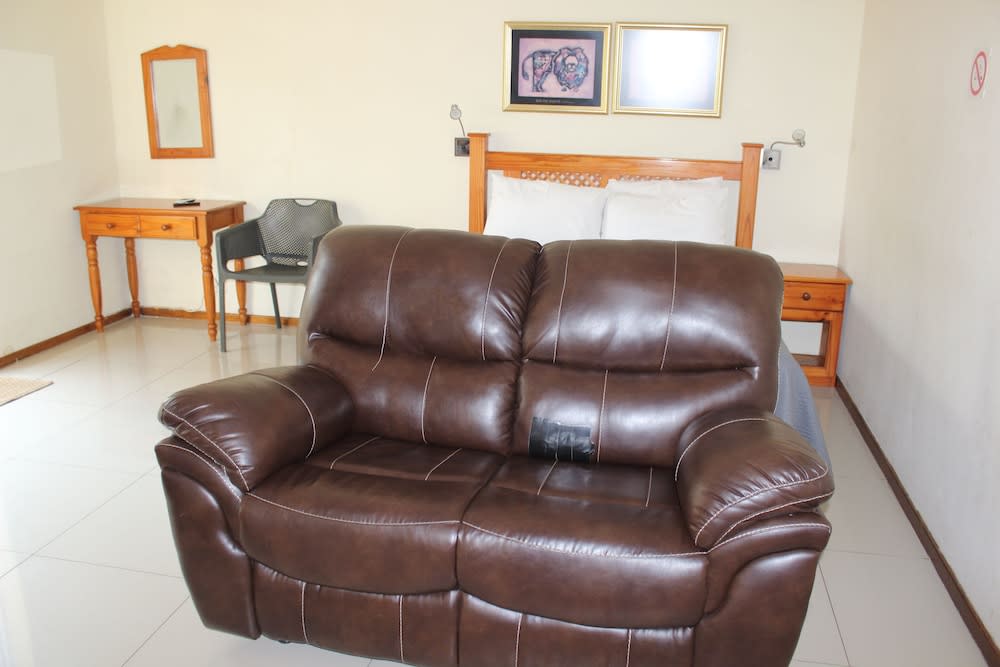 Purple Olive Guest House 4