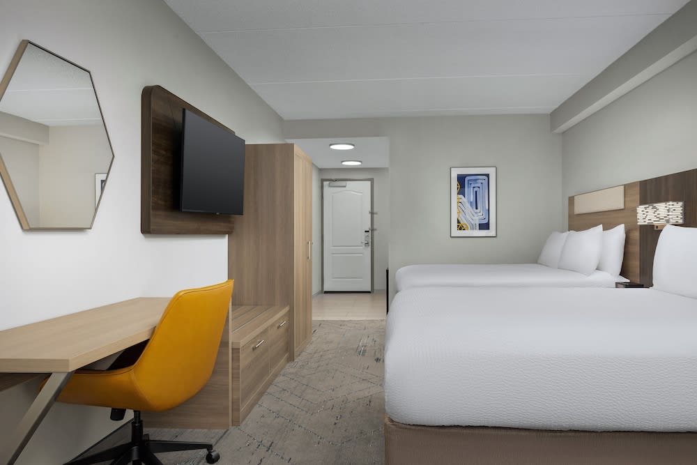 Holiday Inn Express Hotel & Suites Greensboro Airport Area by IHG 5