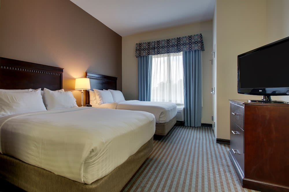 Holiday Inn Express Leland - Wilmington Area by IHG 4