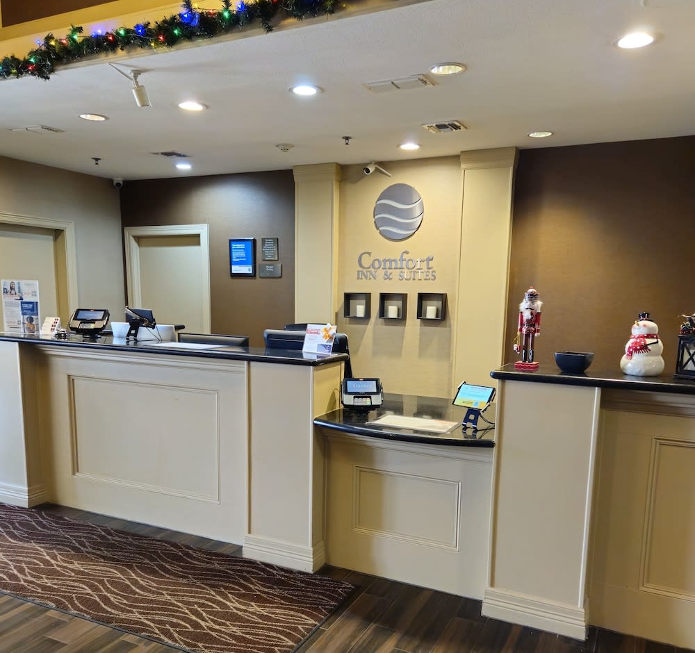 Comfort Inn & Suites Donna near I-2 1
