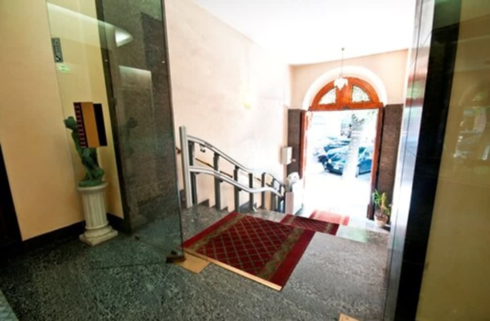 Hotel Priscilla 2