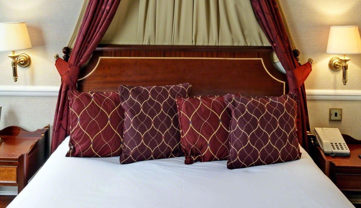 Grange Blooms Hotel 4