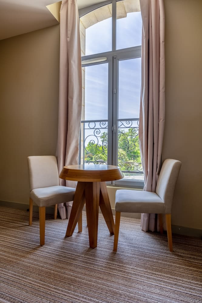 Hôtel et SPA du Château 4