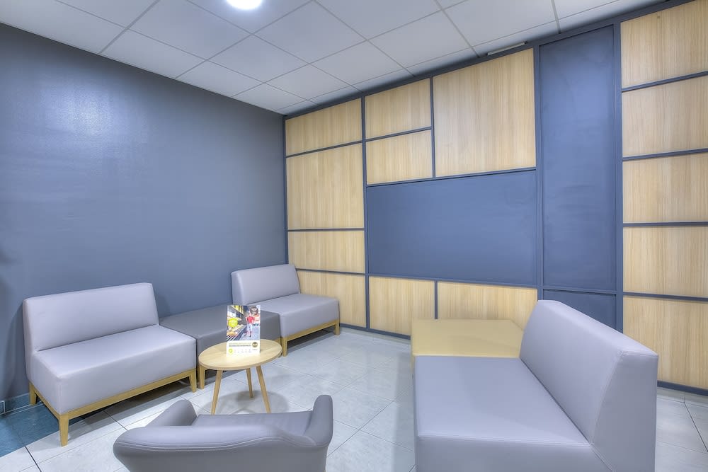 B&B HOTEL Villeneuve Loubet Village 5