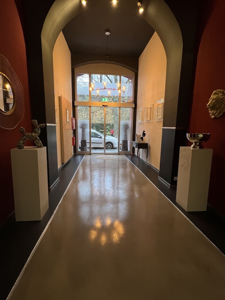 Hotel Amical 2