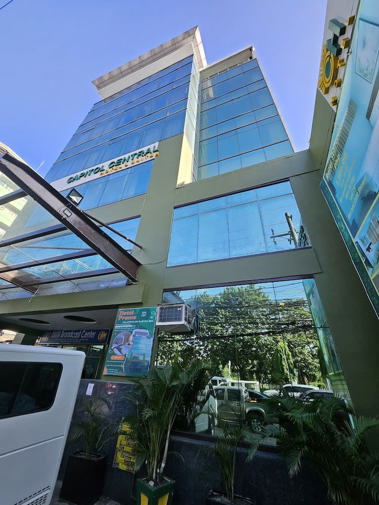 Cebu Capitol Central Hotel & Suites powered by Cocotel 1