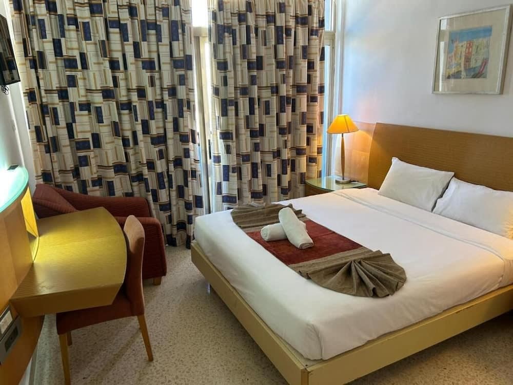 The St. George’s Park Hotel 1