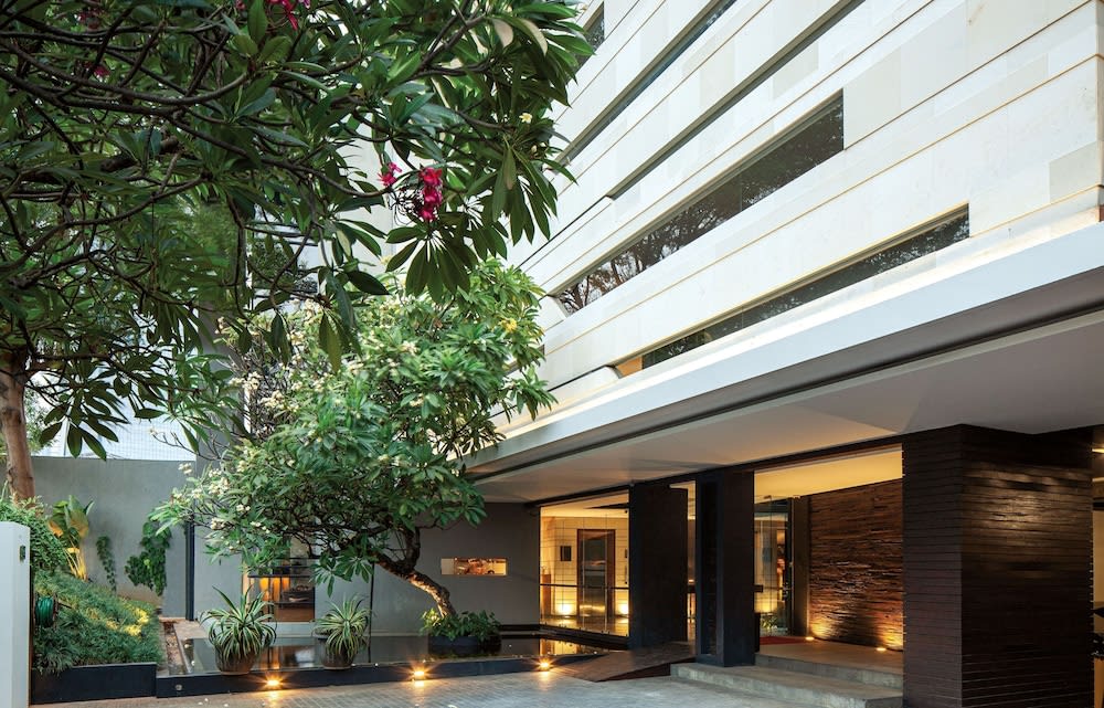 Miers Kuningan, ARTOTEL Curated 2