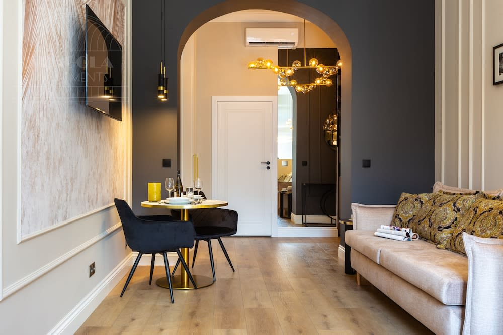 Canvas House by Fragola Collection 2