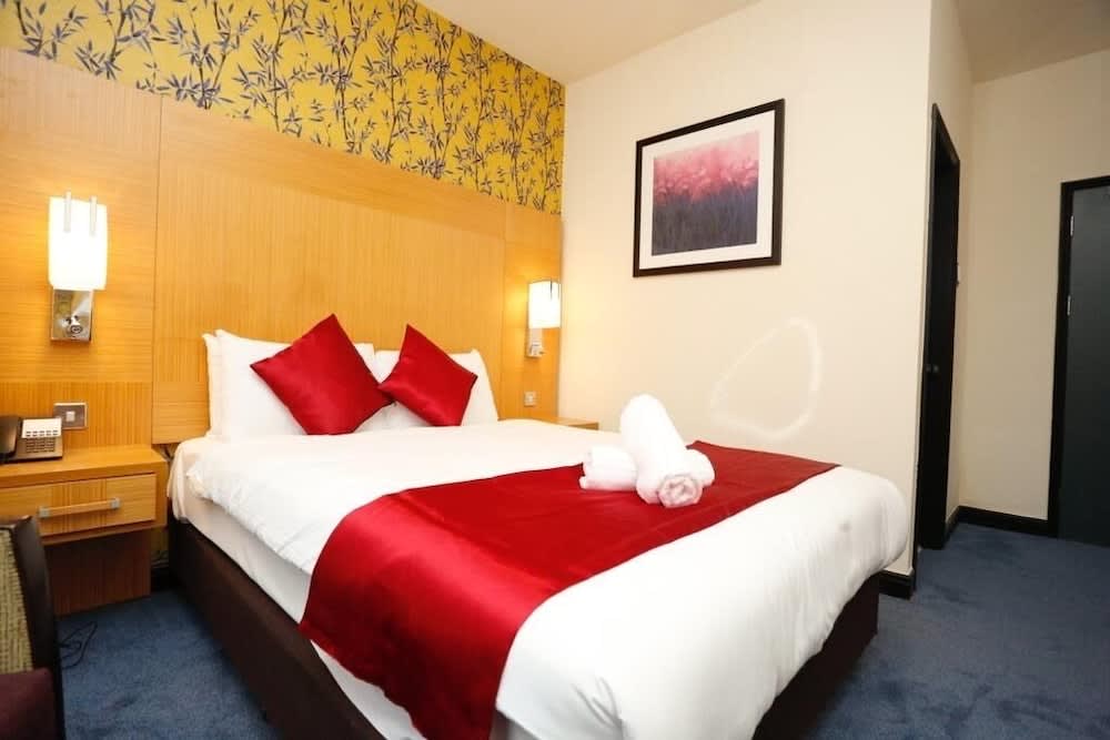 Acorn Lodge Hotel Gatwick & Parking 2