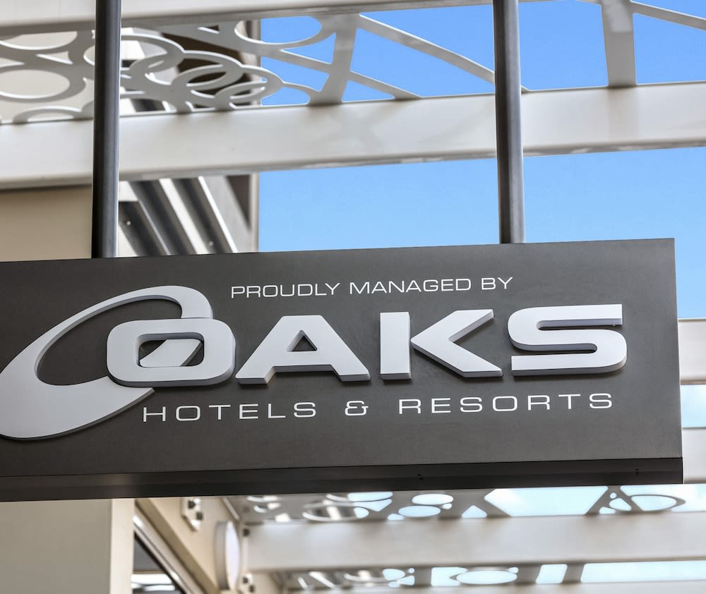Oaks Brisbane Woolloongabba Suites 2