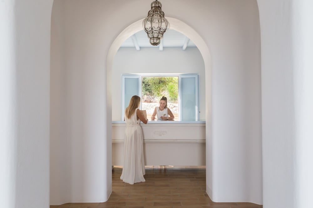 Calme Boutique Hotel - Adults Only 2
