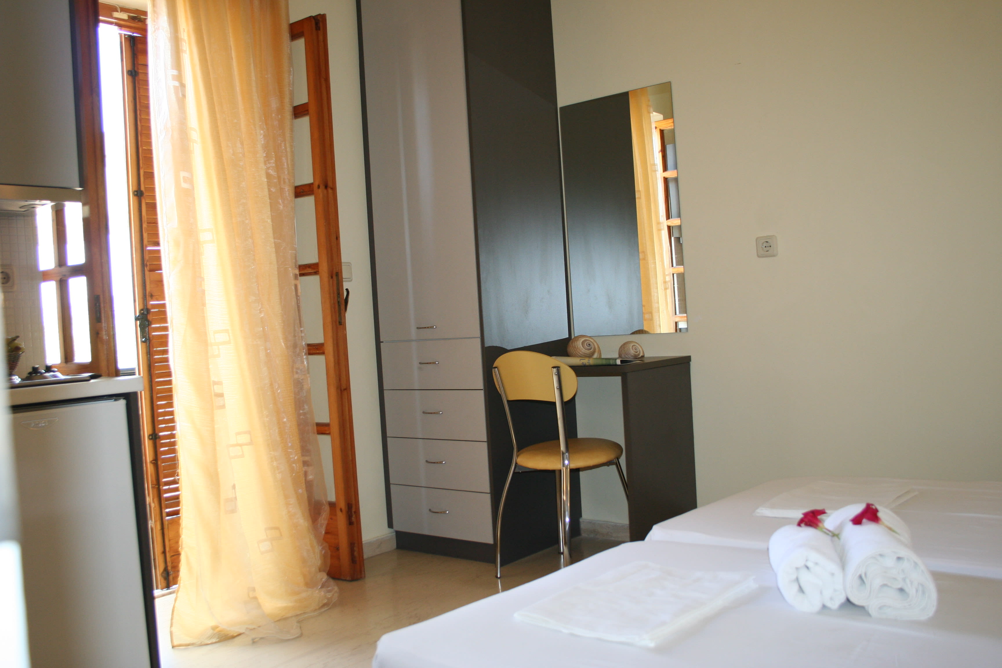 Nikas Rooms & Apartments 4