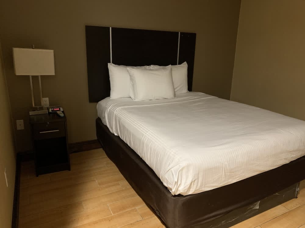 Pitkin Hotel 2