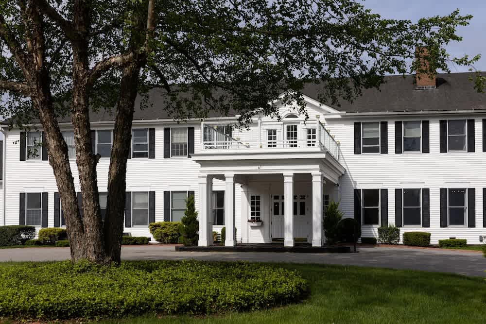 The Litchfield Inn 1