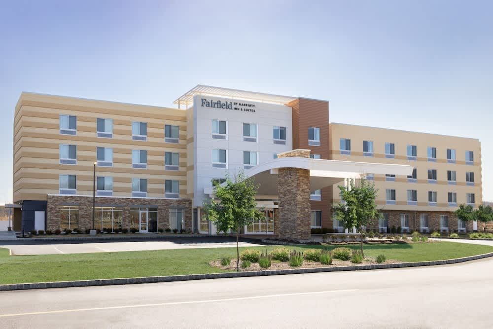 Fairfield by Marriott Inn & Suites Rockaway 1