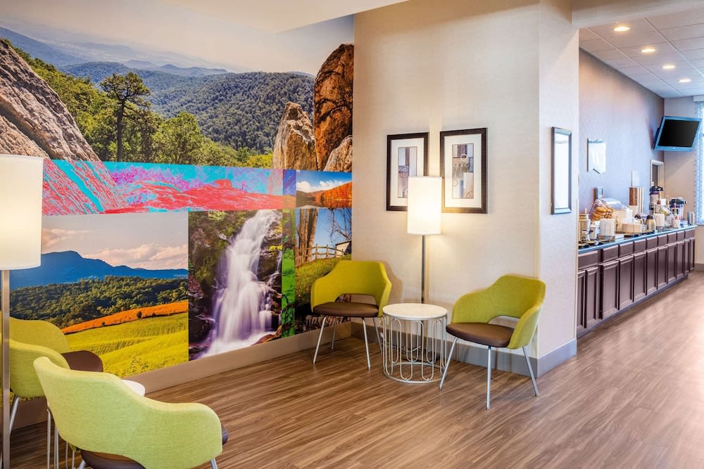 Clarion Pointe Harrisonburg, Harrisonburg | Best deals | lastminute.com