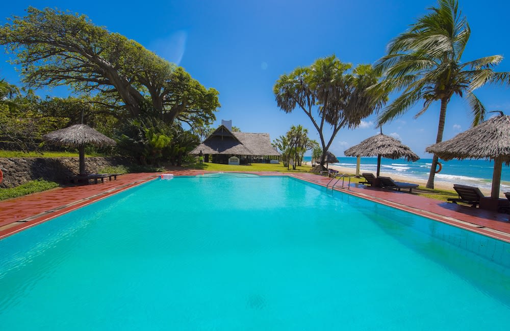 Amani Beach Resort 5