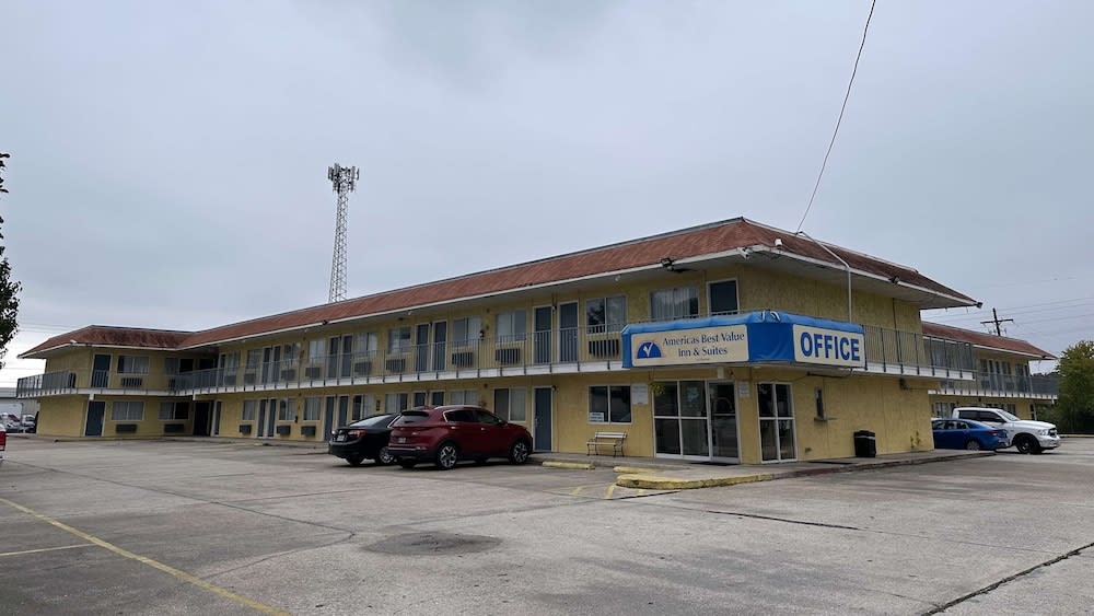 Americas Best Value Inn and Suites Groves 1