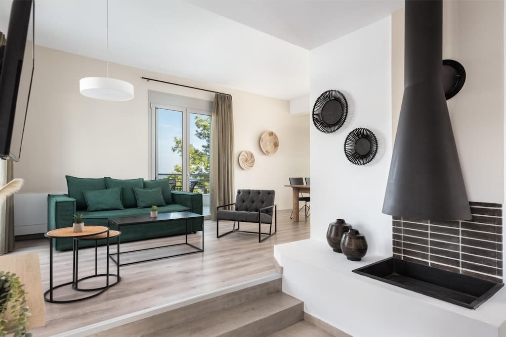 Cavos Boutique Homes 4