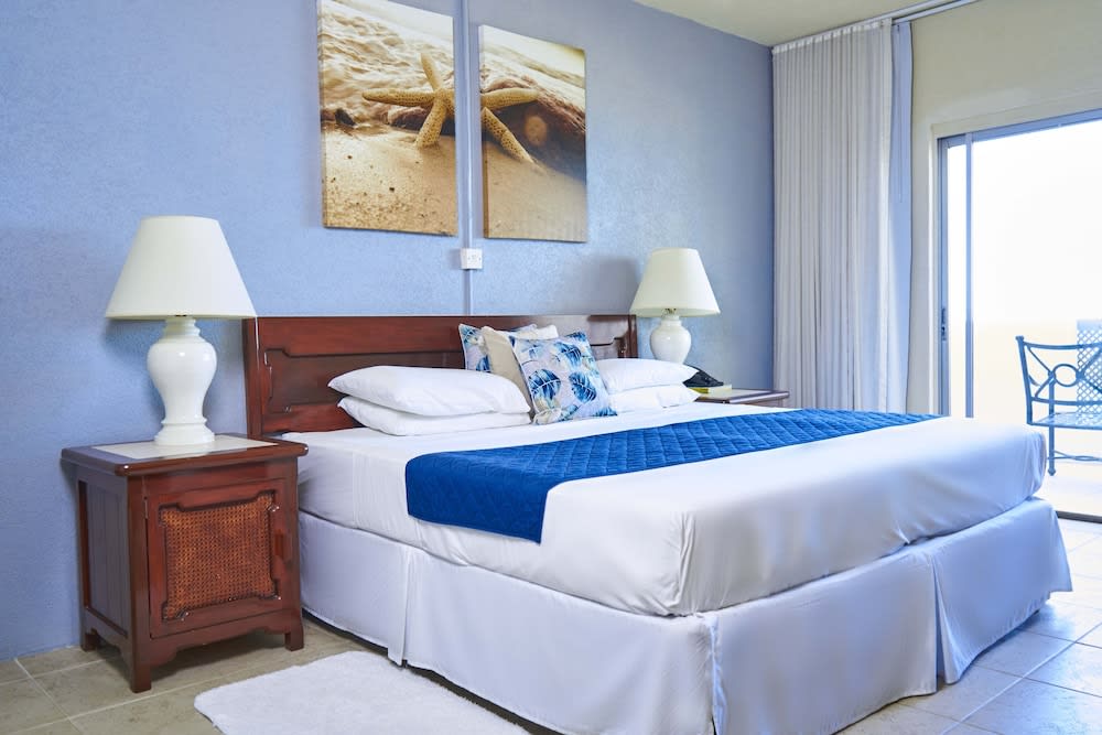 Tropical Sunset Beach Apartment Hotel 5