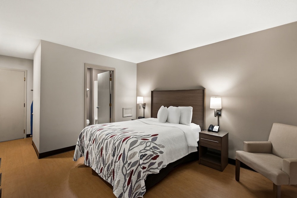 Red Roof Inn Martinsburg 4