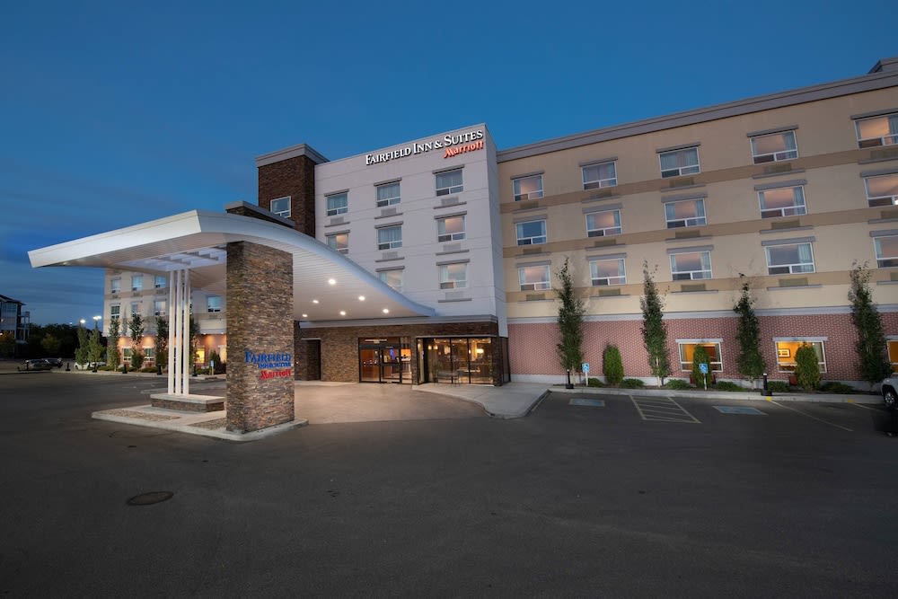 Fairfield Inn & Suites by Marriott Edmonton North 1