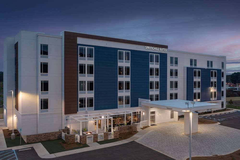 SpringHill Suites by Marriott Fayetteville I-95 1