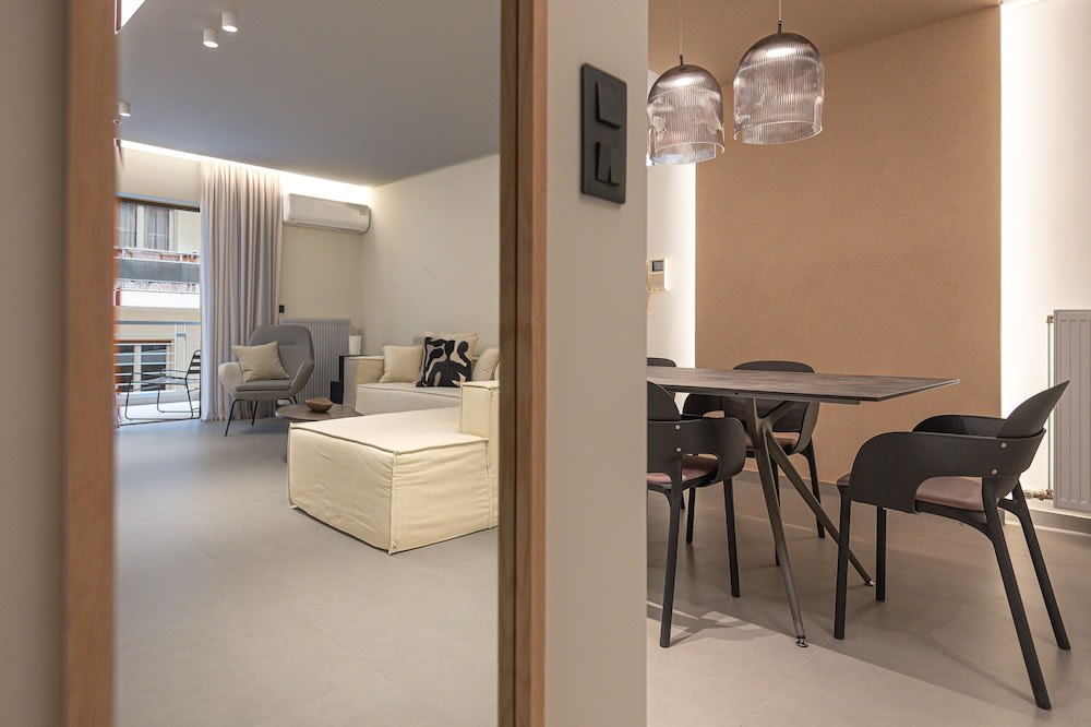 Phaedrus Living: Luxury Modern City Flat Koukaki 2