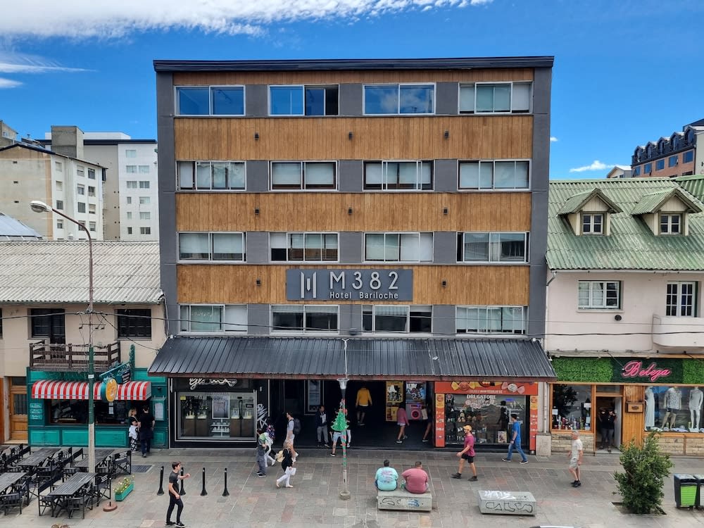 M382 Hotel Bariloche 1