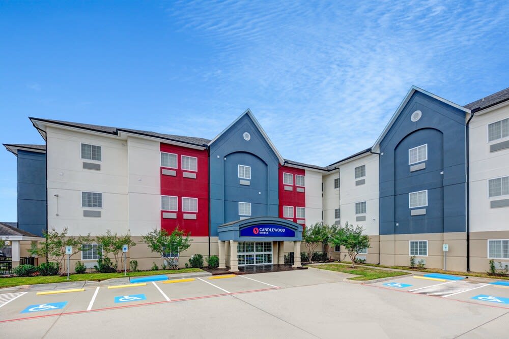 Candlewood Suites LAKE JACKSON-CLUTE by IHG 1