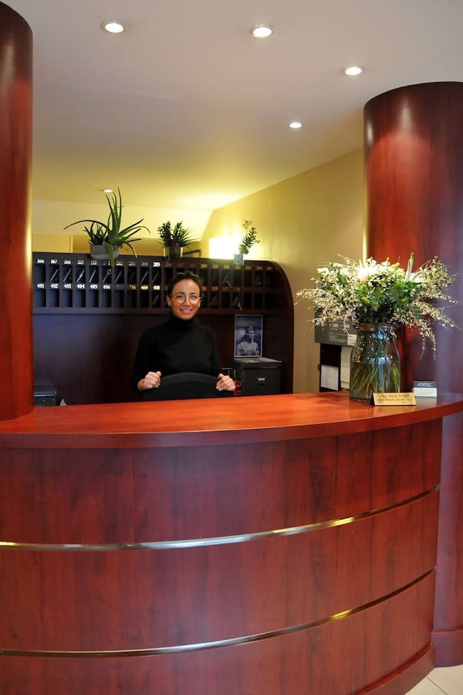 Hôtel Des Quatrans 2