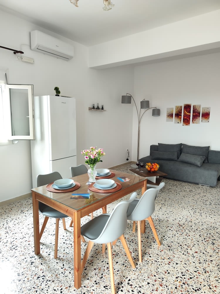 Oasis Apartments 2