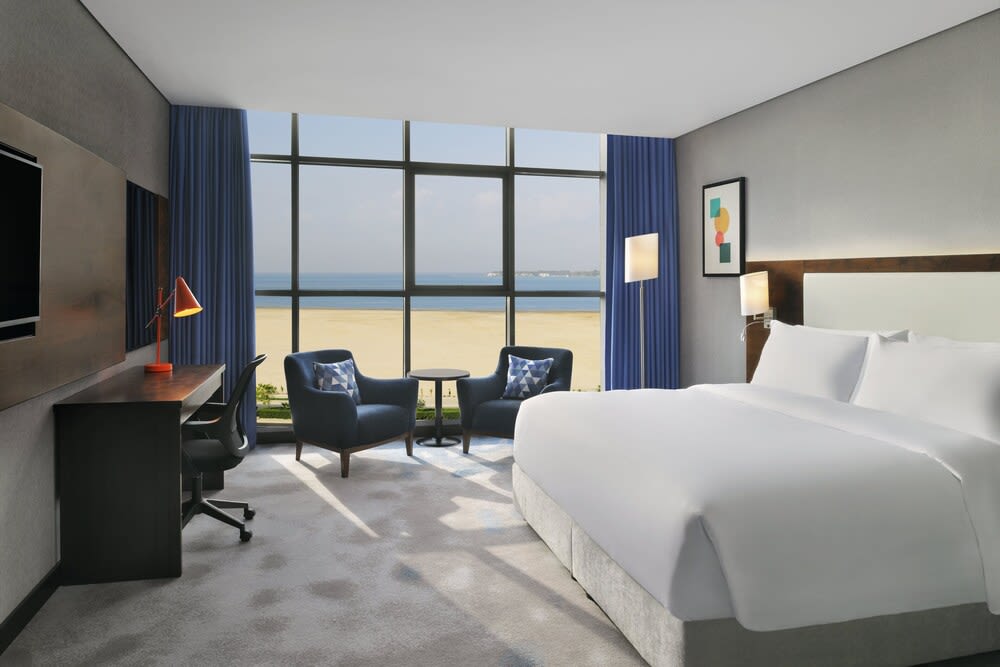 Holiday Inn JEDDAH CORNICHE by IHG 2