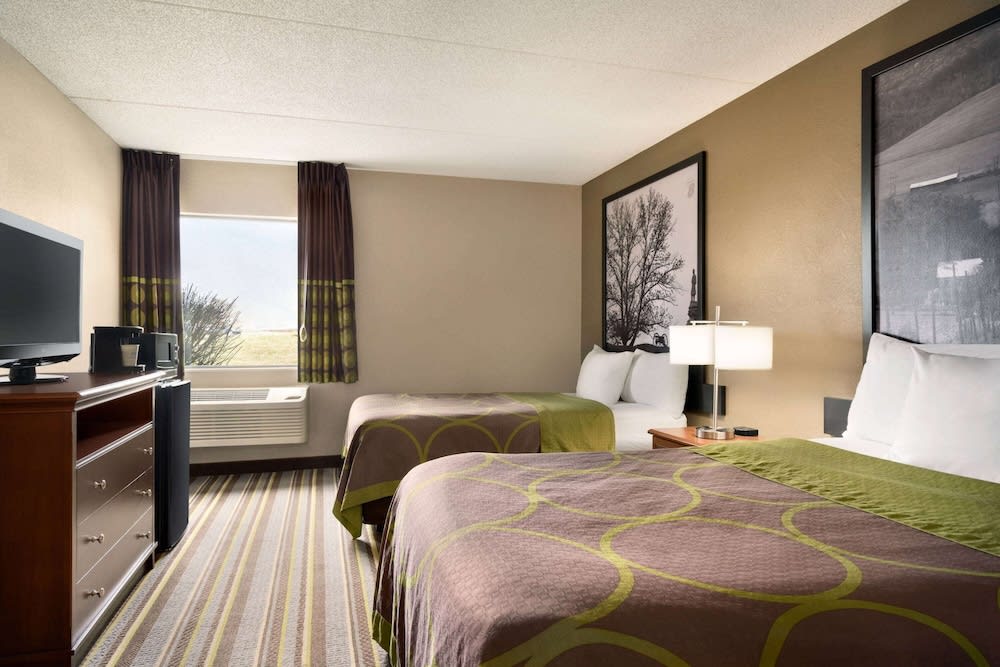 Super 8 by Wyndham Chambersburg I-81 2