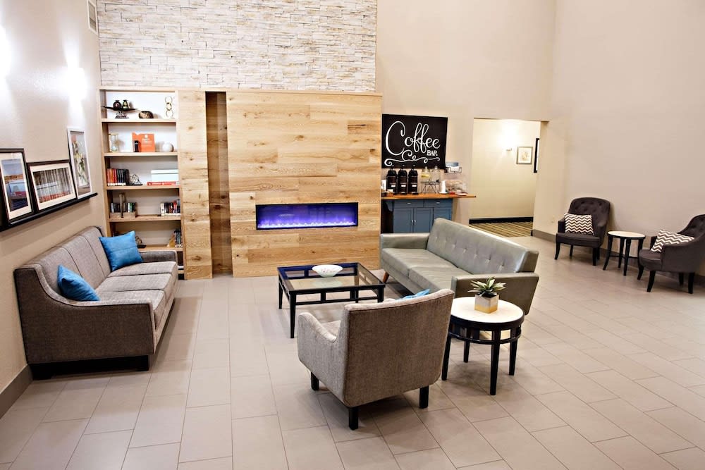 Country Inn & Suites by Radisson, Harrisburg West Mechanicsburg 2