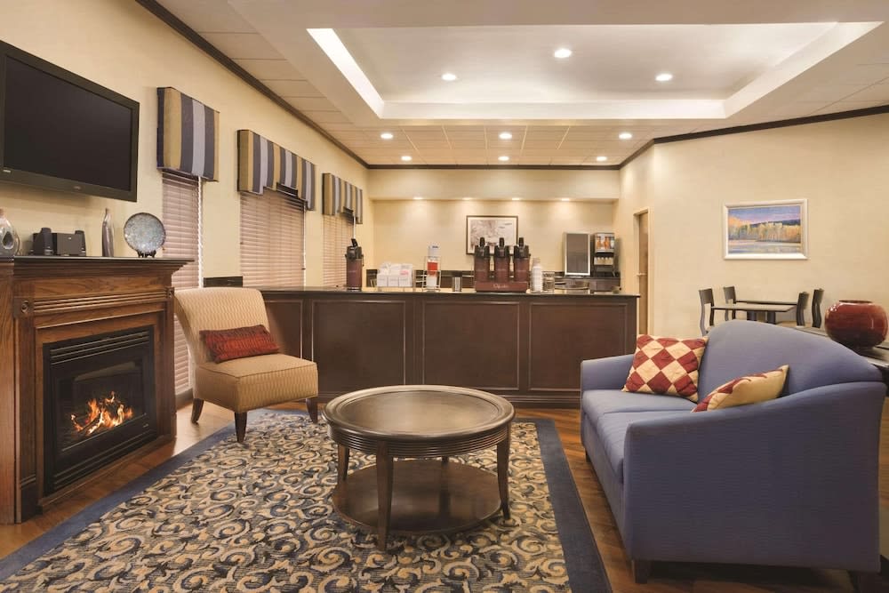 Park Inn by Radisson Albany, GA 2