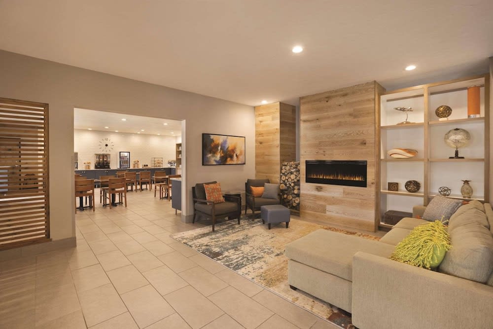 Country Inn & Suites by Radisson, Green Bay North 2