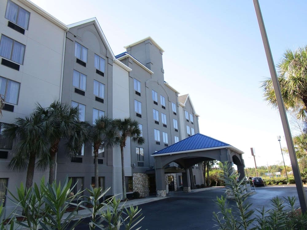 Country Inn & Suites by Radisson, Murrells Inlet, SC 1